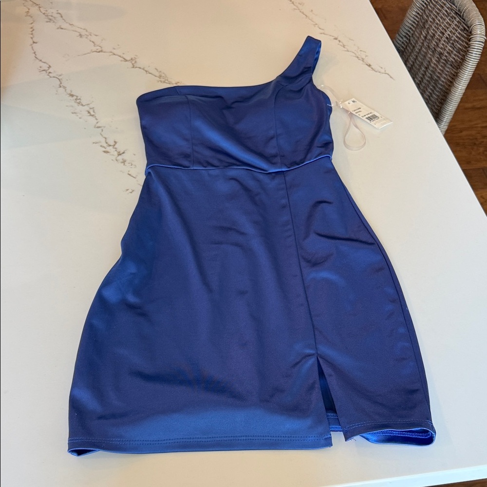 New with tags crystal doll special occasion dress 
Size 0